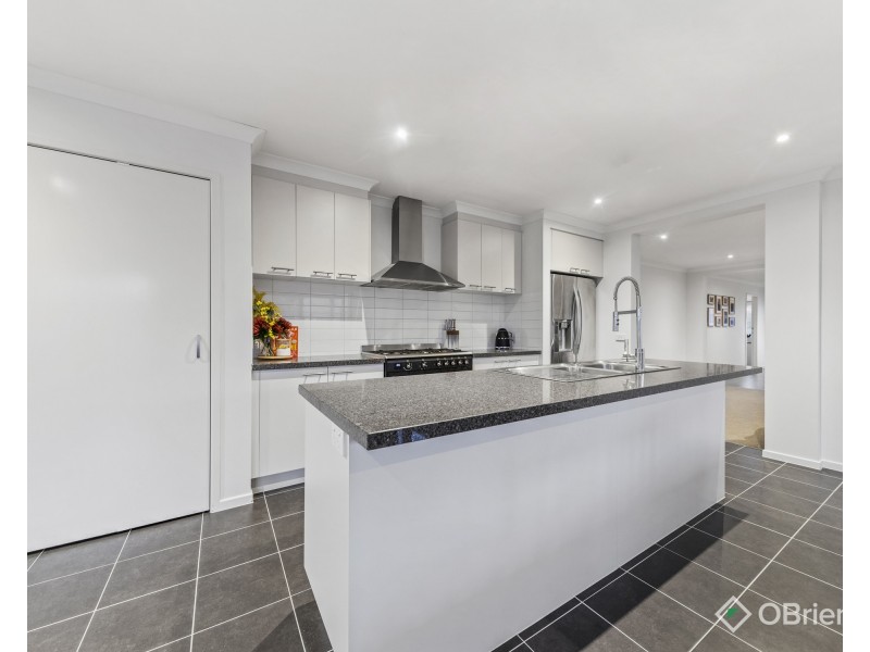 21 Jade Avenue, Koo Wee Rup VIC 3981