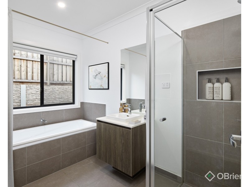 17 Kurrajong Road, Warragul VIC 3820
