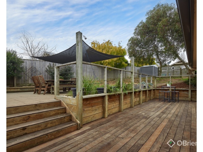 39 Grange Crescent, Warragul VIC 3820