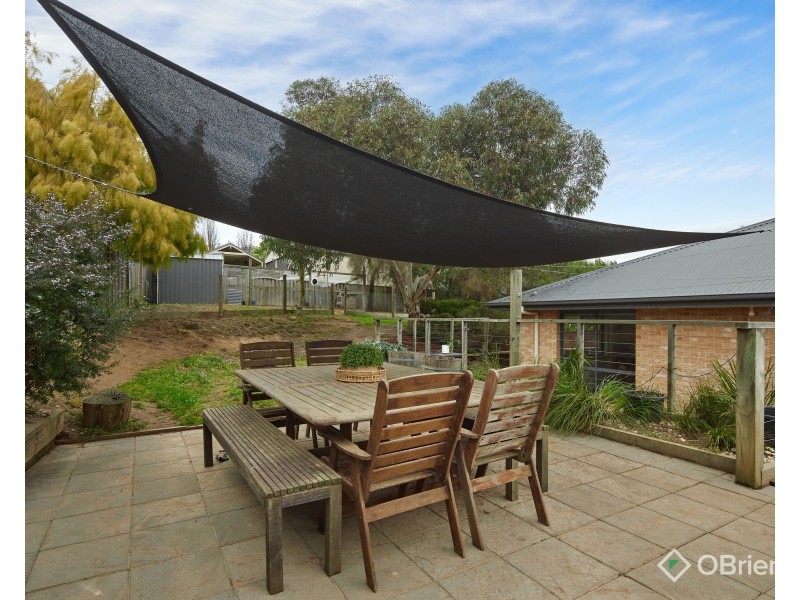 39 Grange Crescent, Warragul VIC 3820