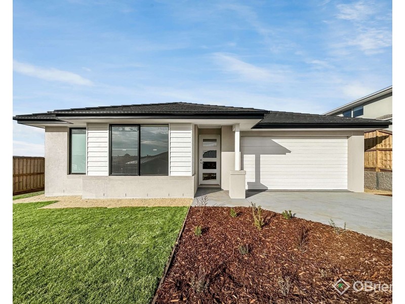 8 Newton Avenue, Warragul VIC 3820