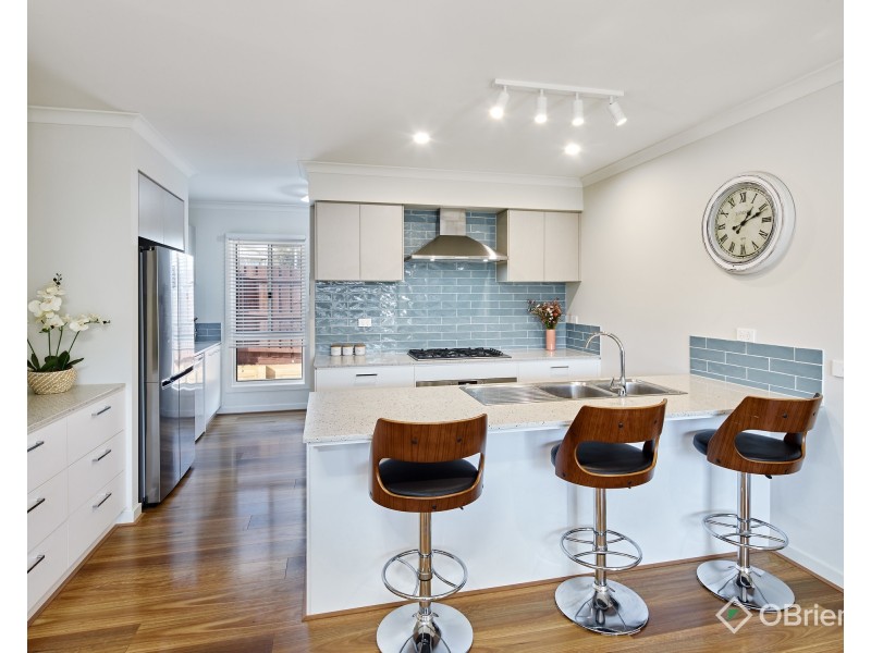 43 Silver Wattle Drive, Warragul VIC 3820