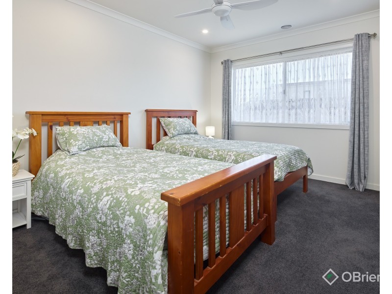 43 Silver Wattle Drive, Warragul VIC 3820