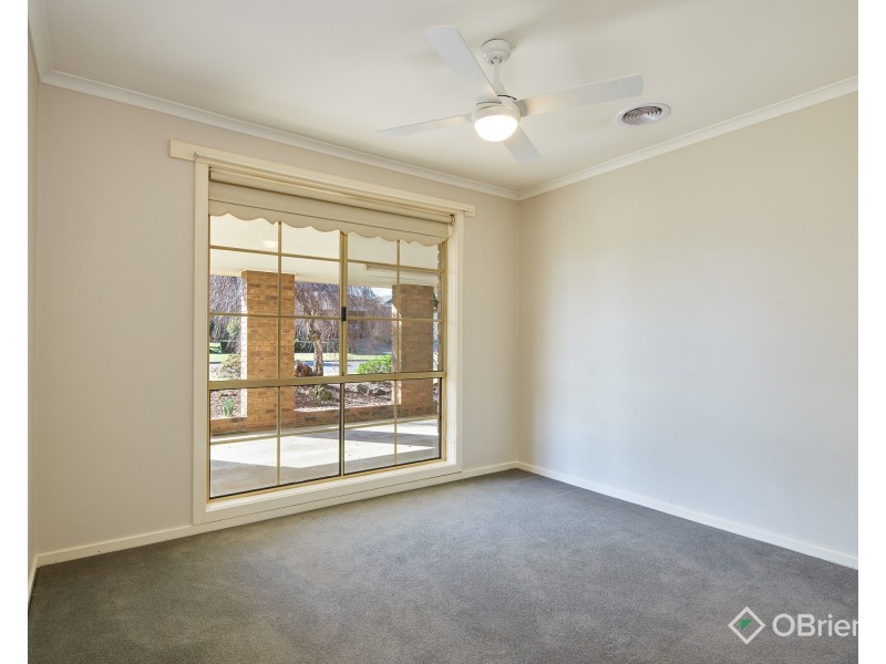 30 McLean Street, Drouin VIC 3818