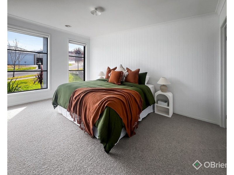 64 Silkwood Drive, Warragul VIC 3820