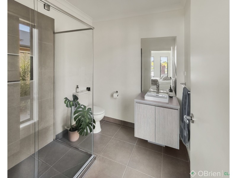 8 Turner Street, Warragul VIC 3820