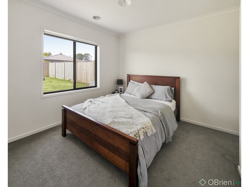 8 Turner Street, Warragul VIC 3820