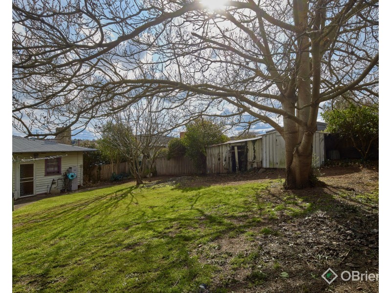 22 Burton Street, Warragul VIC 3820