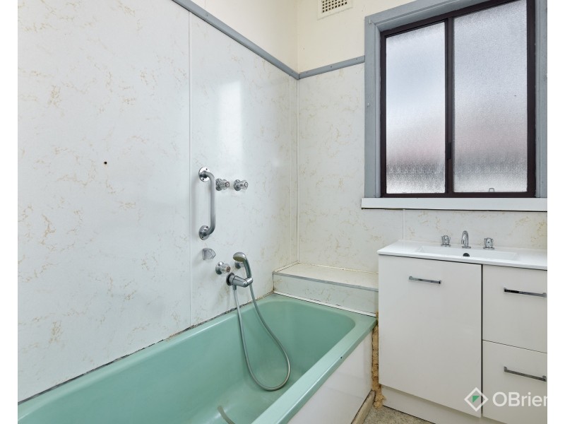 22 Burton Street, Warragul VIC 3820