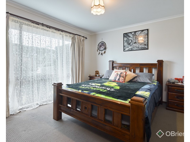 9 Princes Avenue, Drouin VIC 3818