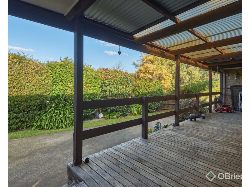 9 Princes Avenue, Drouin VIC 3818