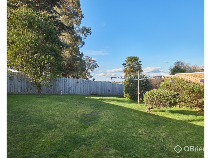 9 Princes Avenue, Drouin VIC 3818