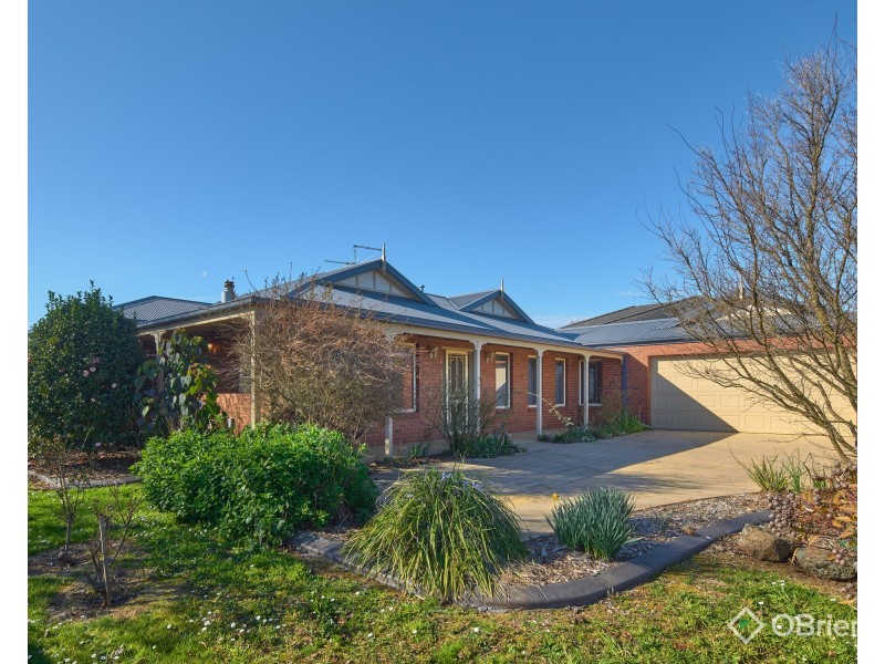 31 Davey Drive, Drouin VIC 3818