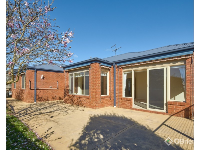 31 Davey Drive, Drouin VIC 3818