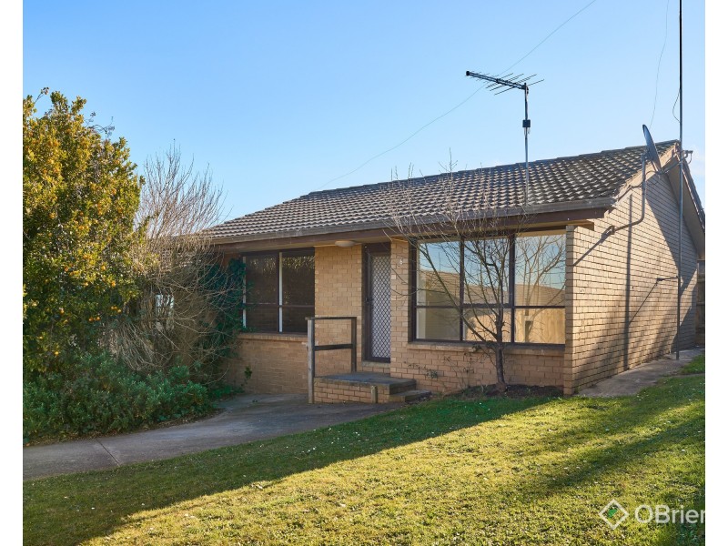 2/1581 Princes Way East, Drouin East VIC 3818