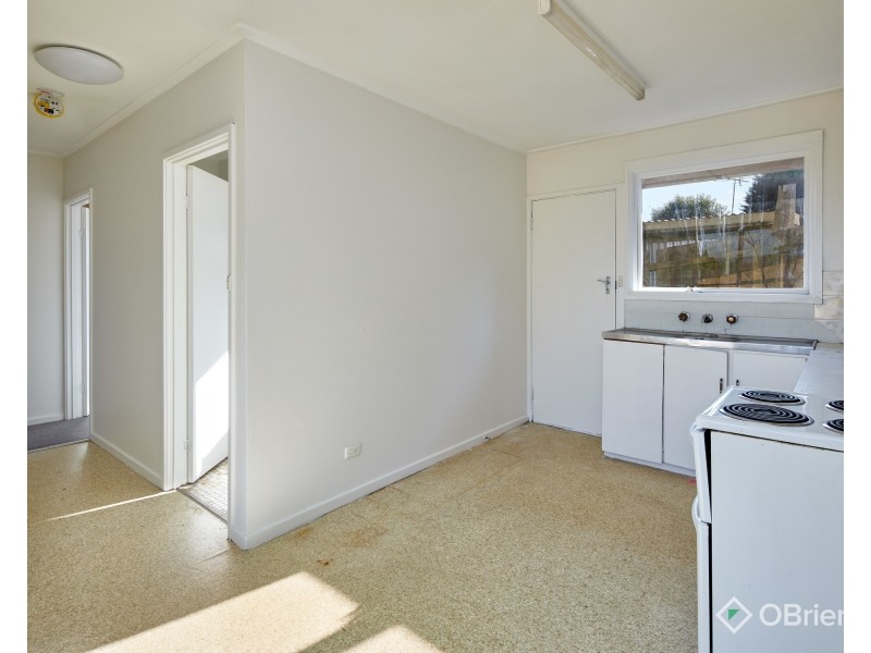 2/1581 Princes Way East, Drouin East VIC 3818