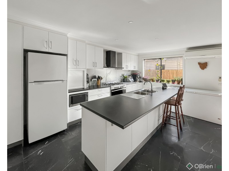 5 Hatfield Drive, Drouin VIC 3818