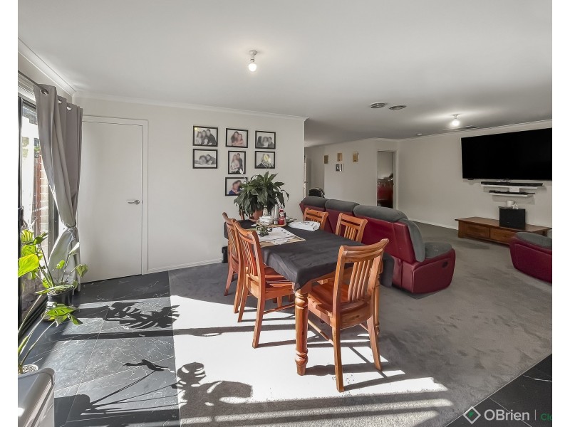 5 Hatfield Drive, Drouin VIC 3818
