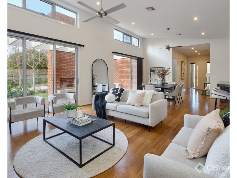 21 Albert Road, Drouin VIC 3818