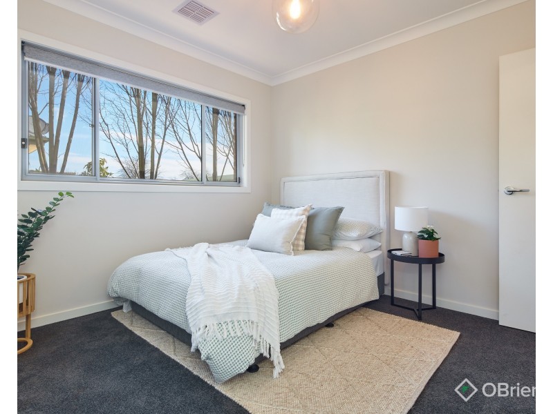 21 Albert Road, Drouin VIC 3818