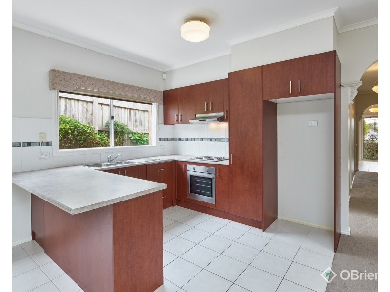 5 Bateson Court, Drouin VIC 3818