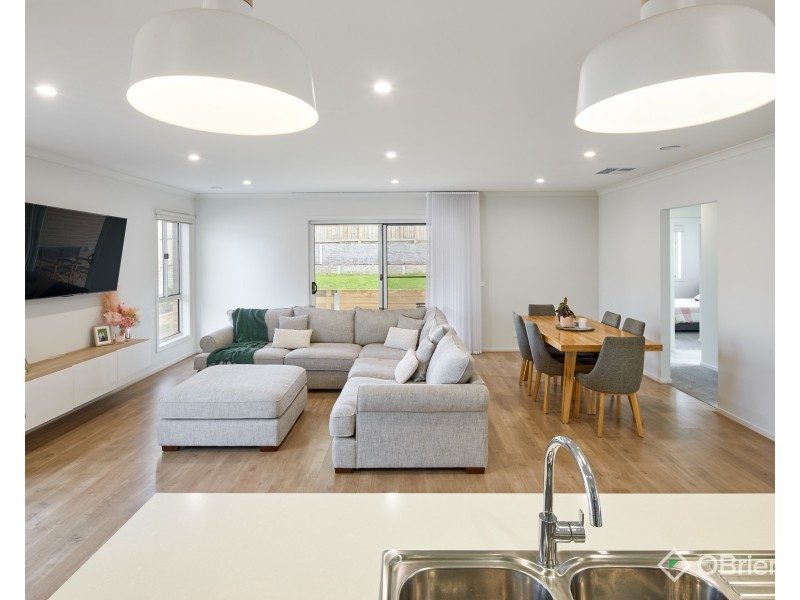 29 Kurrajong Road, Warragul VIC 3820