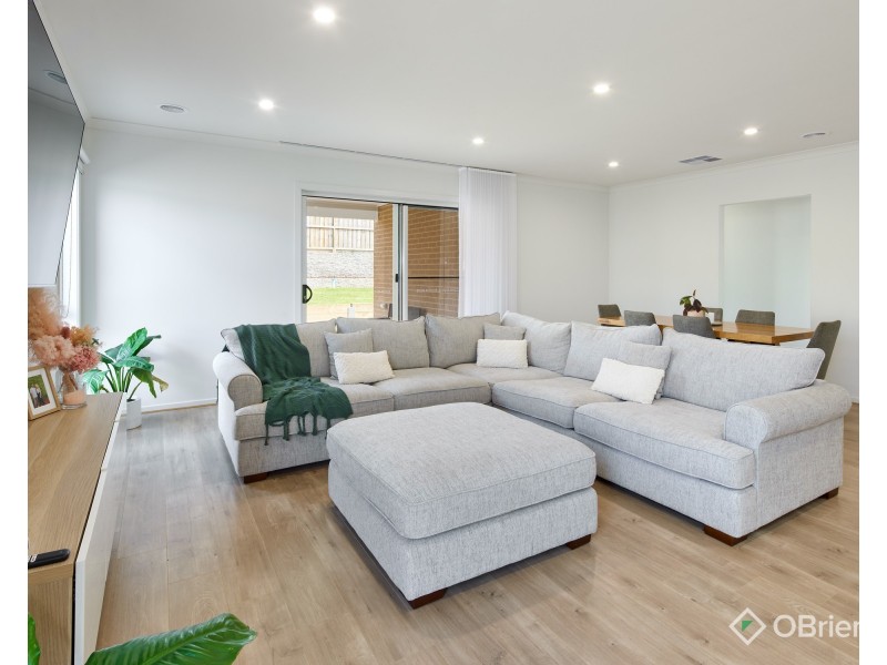29 Kurrajong Road, Warragul VIC 3820