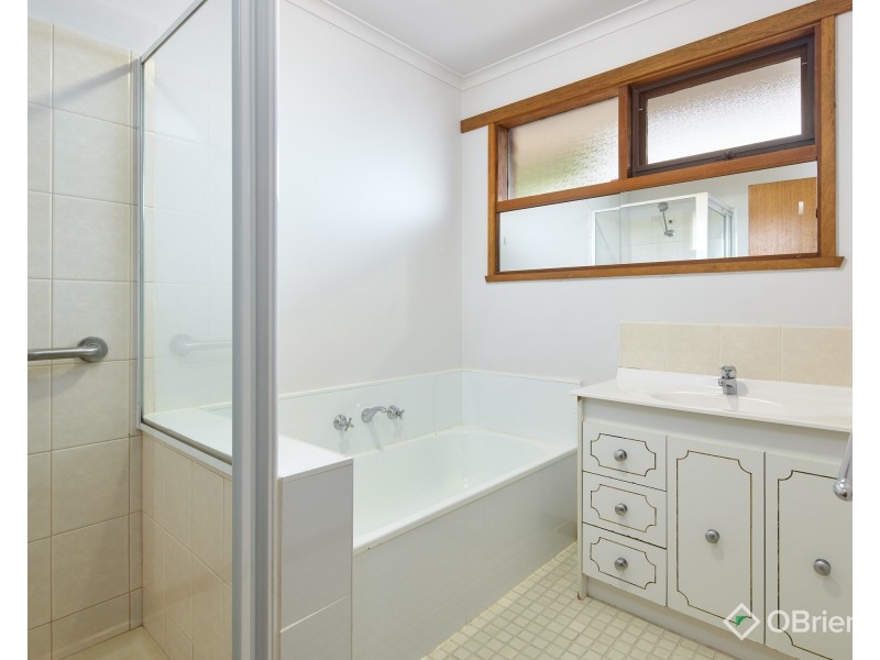 1/23 Montgomery Street, Warragul VIC 3820