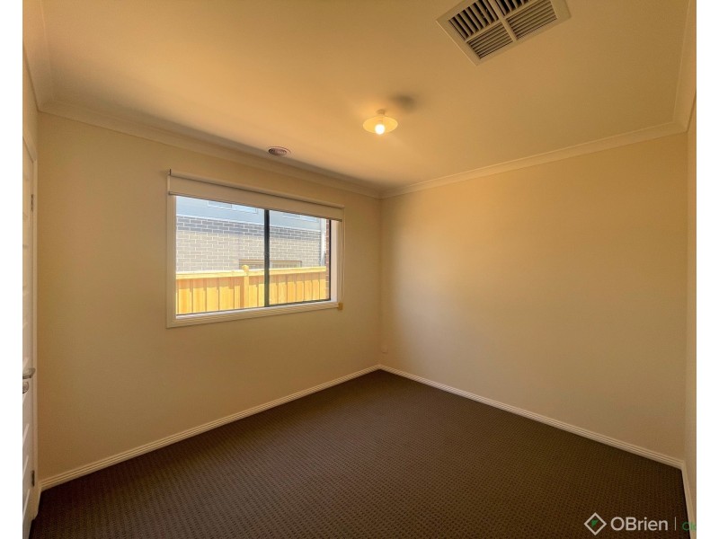 13 Downton Street, Warragul VIC 3820