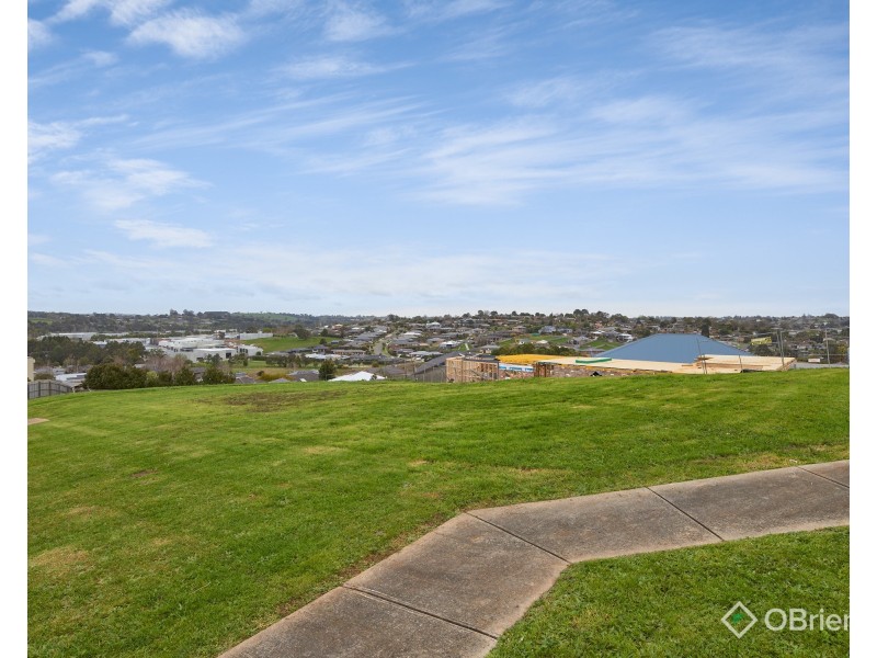 17 Valley Vista Drive, Warragul VIC 3820