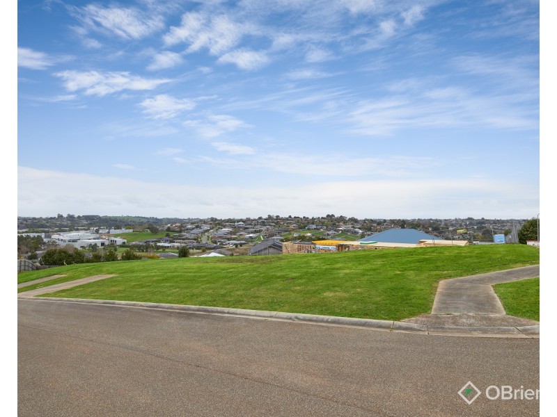 17 Valley Vista Drive, Warragul VIC 3820