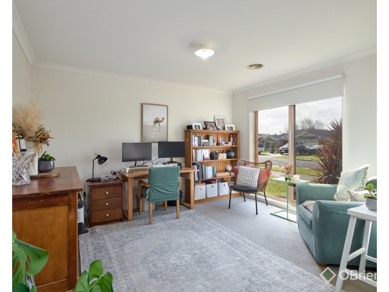 39 Summerhill Boulevard, Drouin VIC 3818