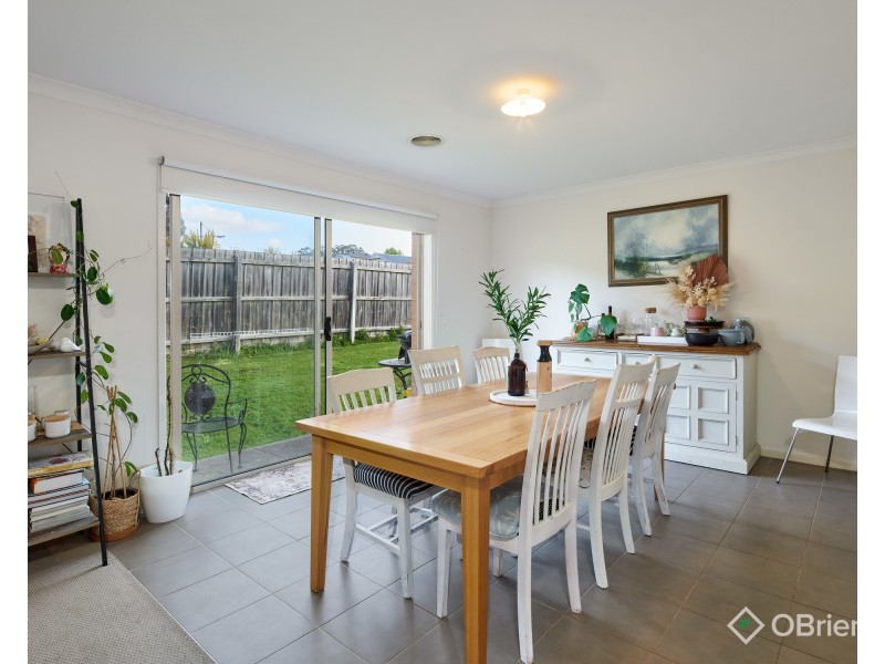 39 Summerhill Boulevard, Drouin VIC 3818