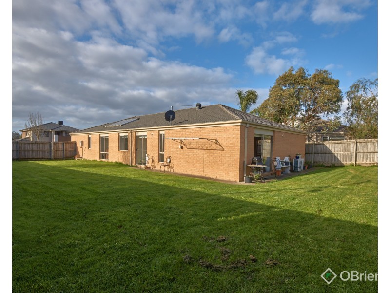 39 Summerhill Boulevard, Drouin VIC 3818