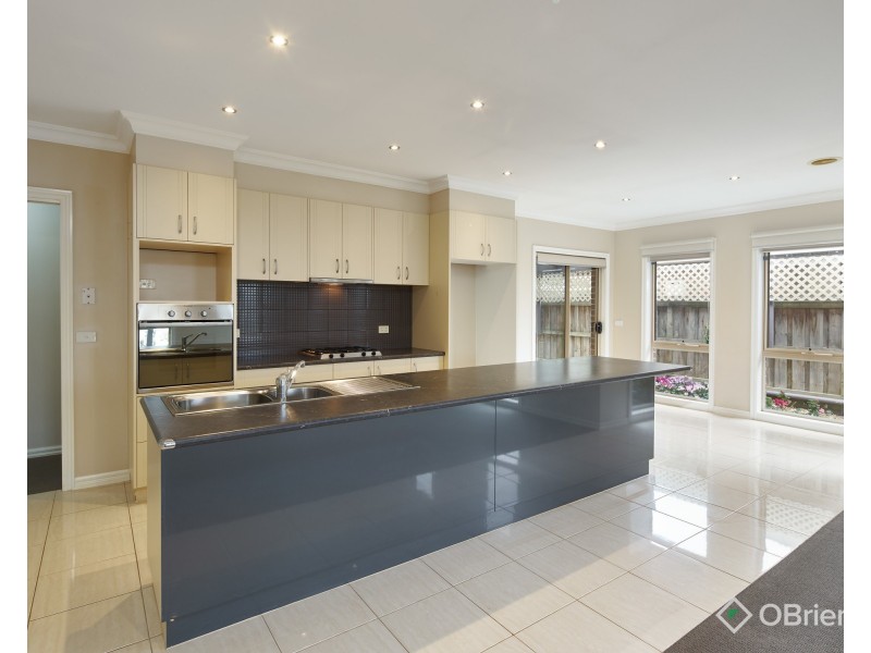 31 Grange Crescent, Warragul VIC 3820