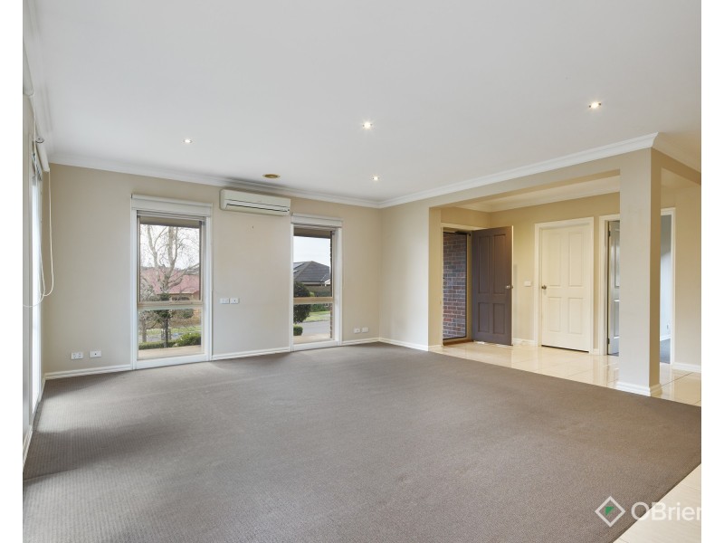 31 Grange Crescent, Warragul VIC 3820