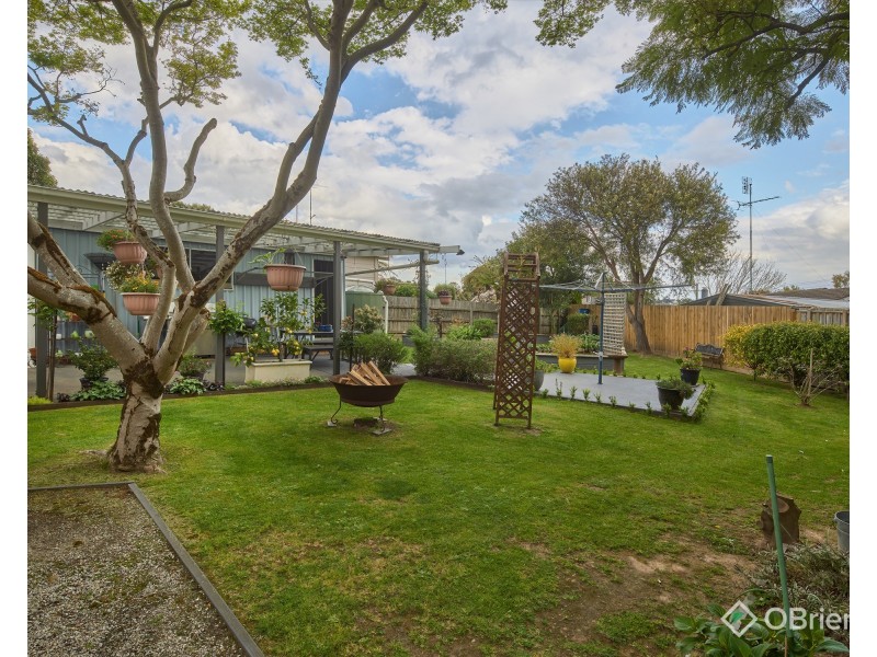 70 Church Street, Drouin VIC 3818