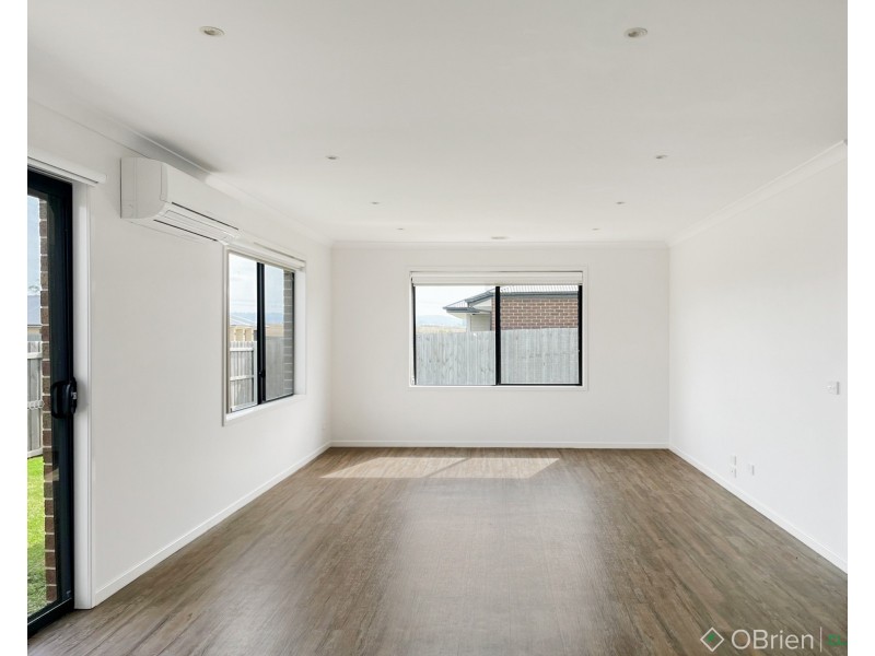 8 Angus Road, Traralgon VIC 3844