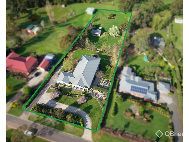 14 Millennium Court, Drouin VIC 3818