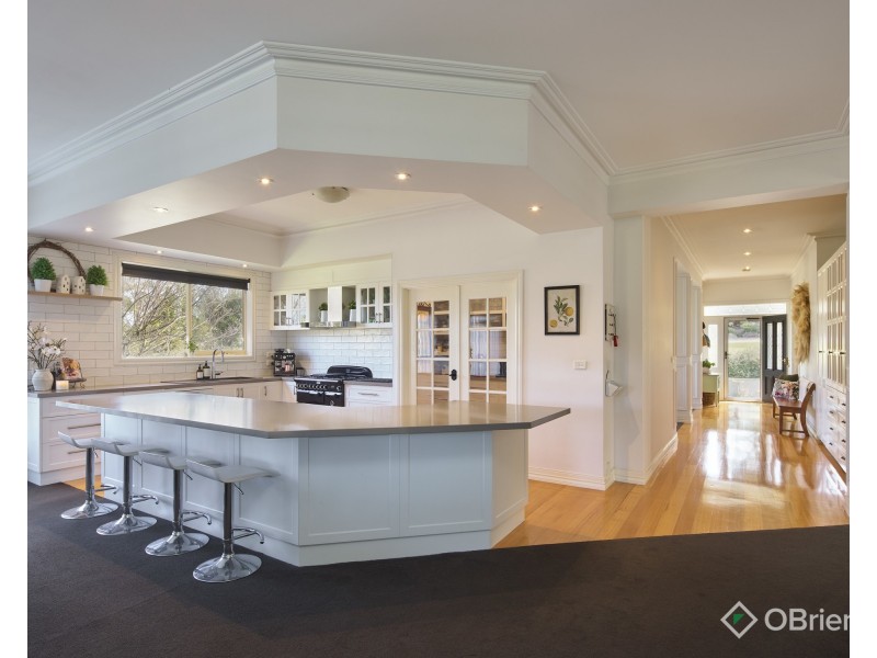 14 Millennium Court, Drouin VIC 3818