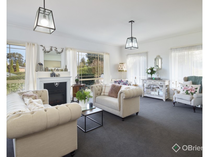 14 Millennium Court, Drouin VIC 3818