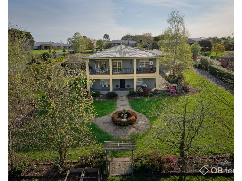 14 Millennium Court, Drouin VIC 3818