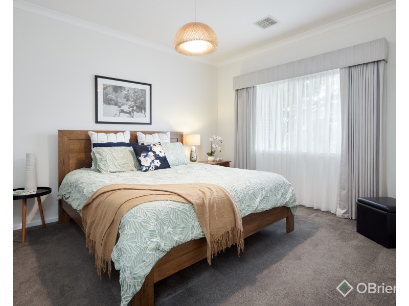 11 Nottingham Court, Drouin VIC 3818