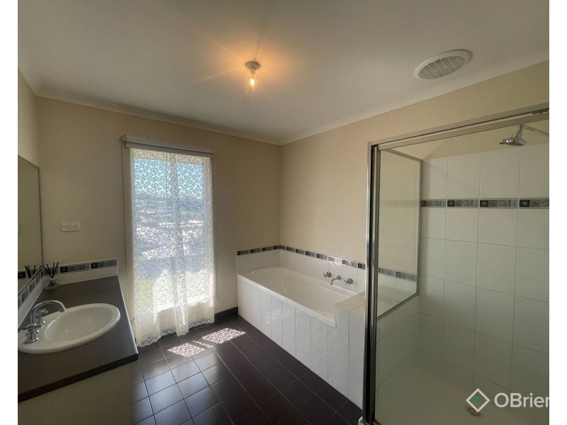 57 Walker Drive, Drouin VIC 3818