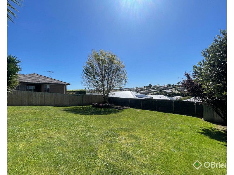 57 Walker Drive, Drouin VIC 3818