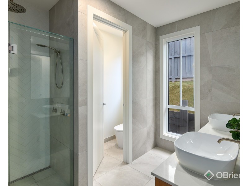 3 Sheraton Rise, Drouin VIC 3818