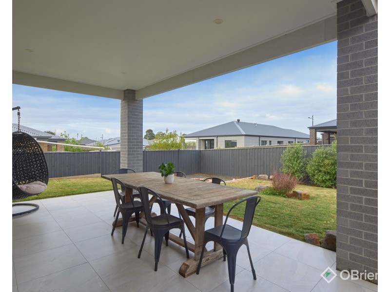 3 Sheraton Rise, Drouin VIC 3818