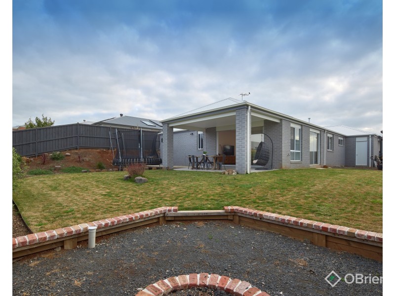 3 Sheraton Rise, Drouin VIC 3818