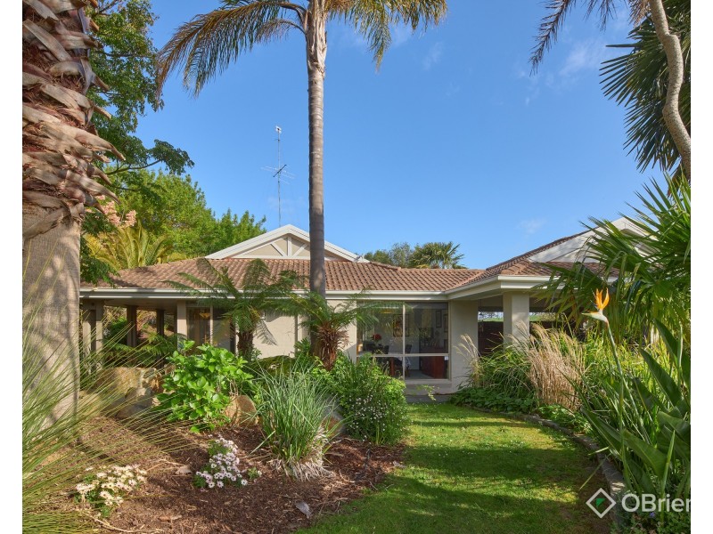 16 Ellen Close, Warragul VIC 3820