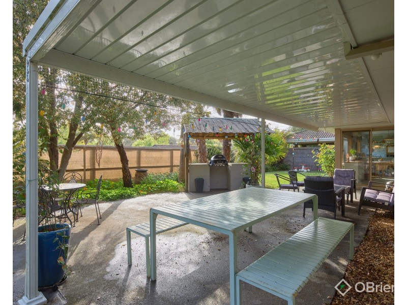 16 Ellen Close, Warragul VIC 3820